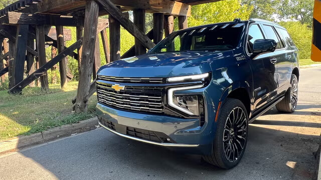 2025 Tahoe Review Specs, Features & Buying Guide